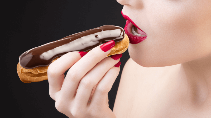 エクレア:éclair
